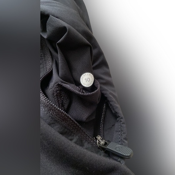 LULULEMON   ❤️❤️ PUSH YOUR PACE JACKET SIZE 10 - Picture 11 of 12